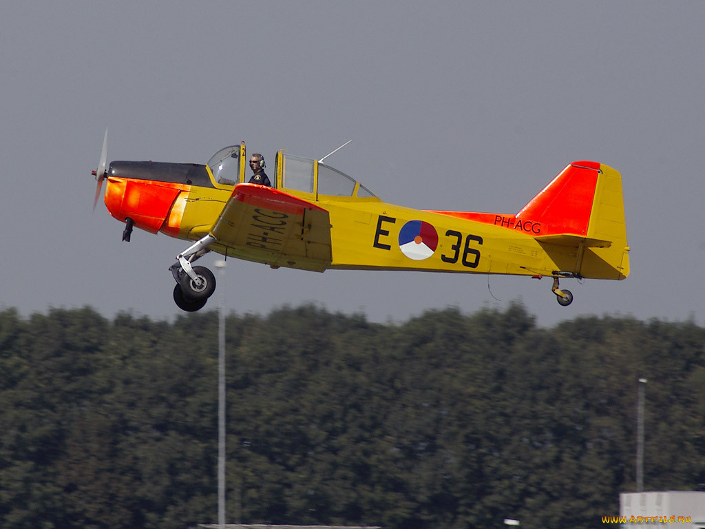 Авиационная 6. 0801 Авиация Fokker s 11 "Instructor" (1:40).